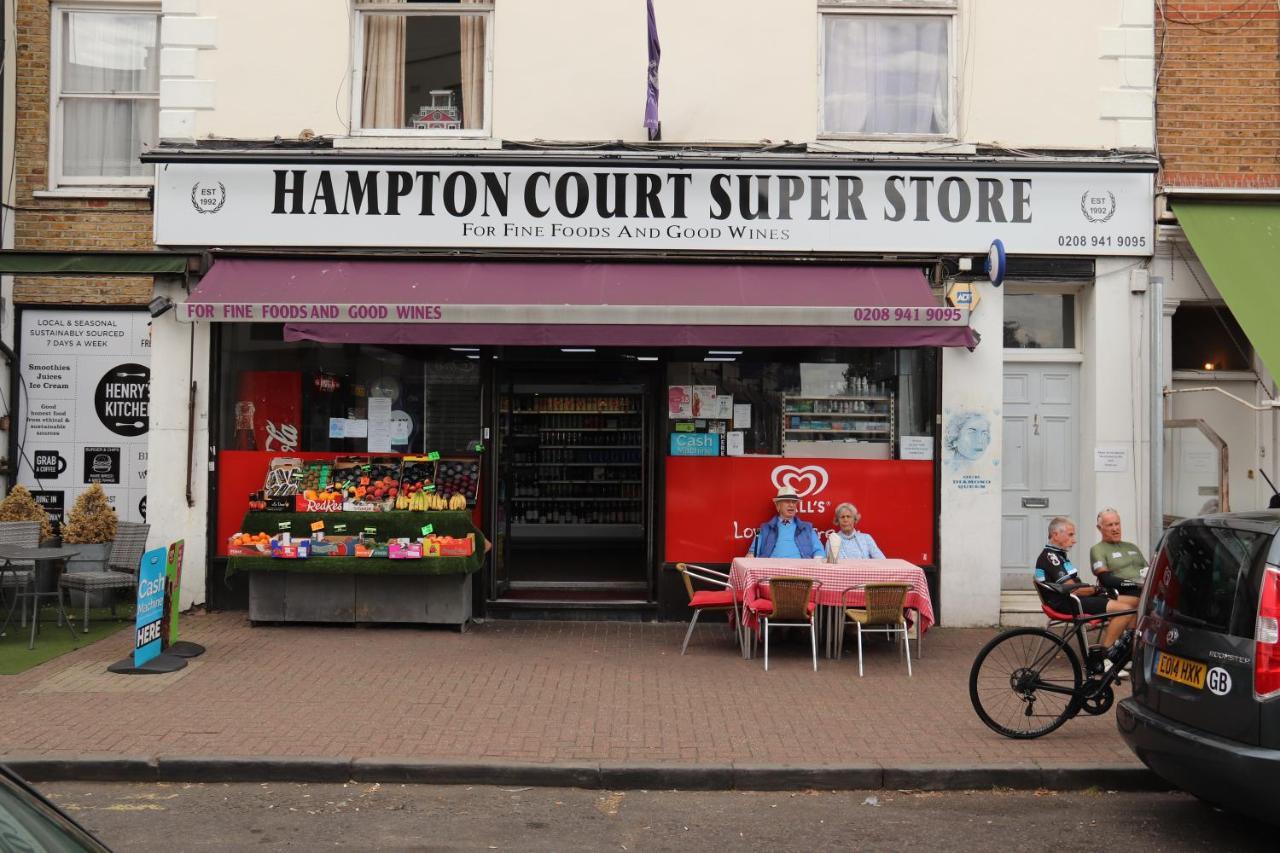 Hampton Court - The Kings Rest Molesey Exterior photo