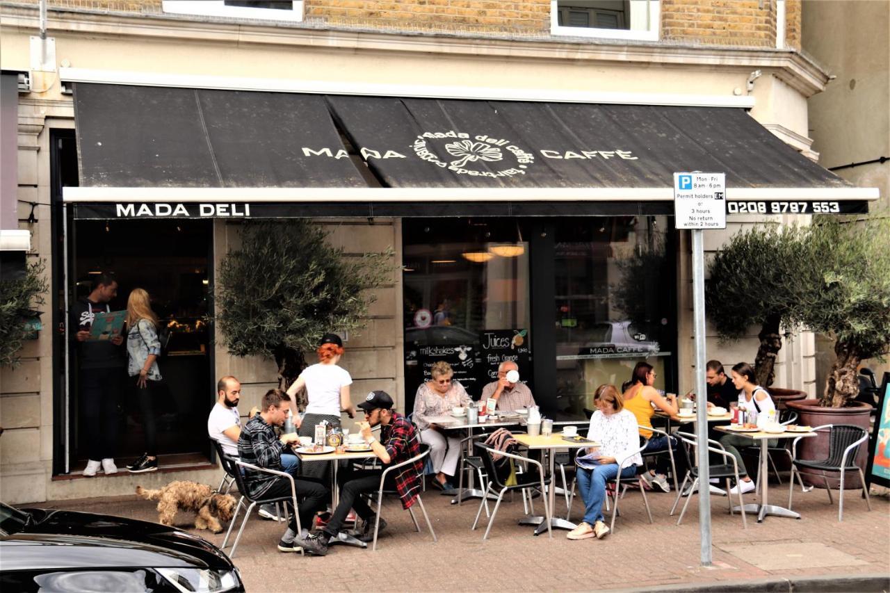 Hampton Court - The Kings Rest Molesey Exterior photo